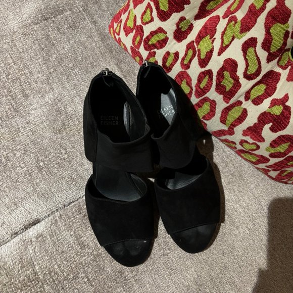 Eileen Fisher Chat-Su Dress Pump Sandal In Black Suede Stretch 8M - Picture 4 of 9